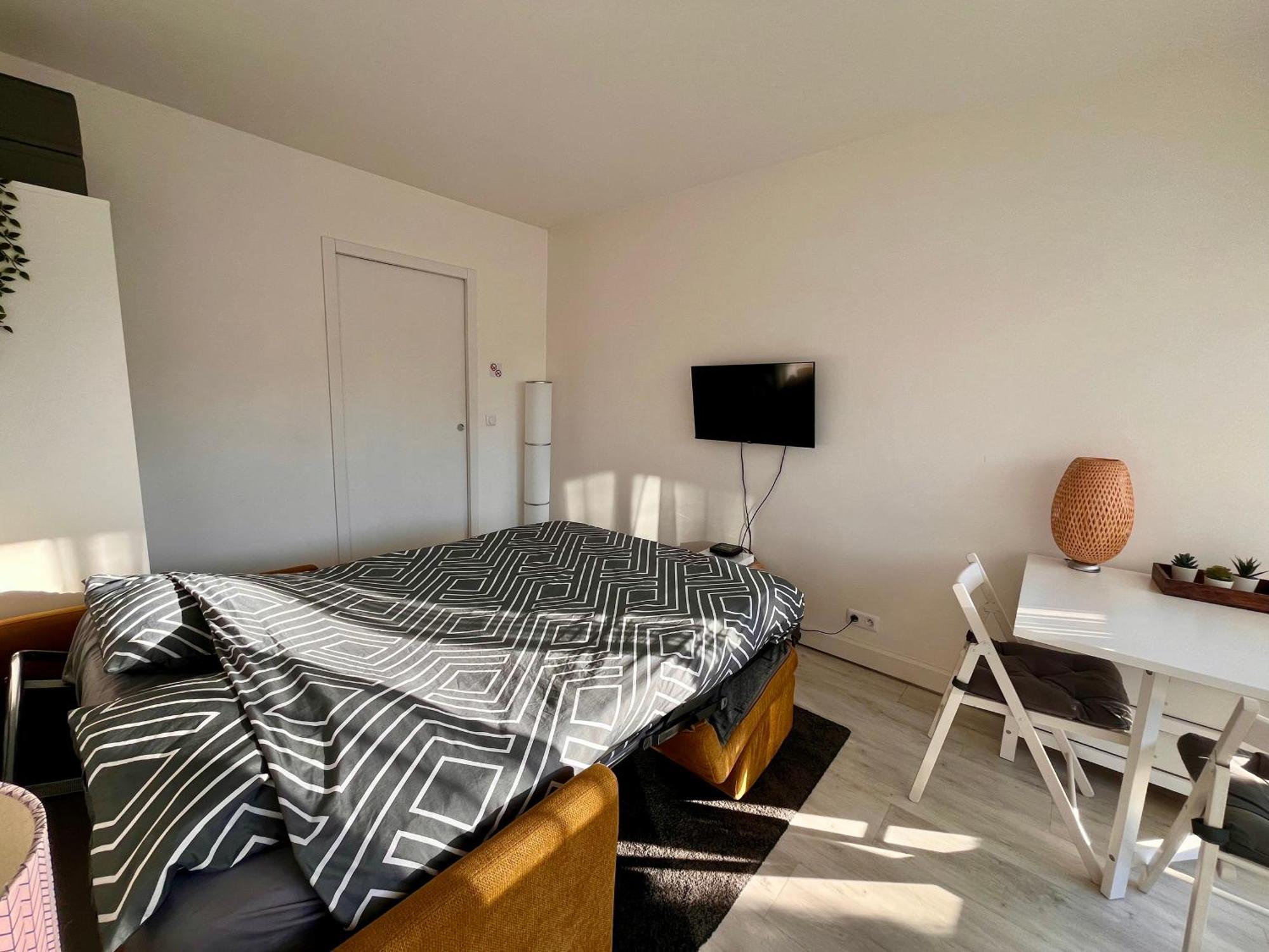 Hanahome 2 Adultes Parking Prive Business & Tourisme Le Chesnay  Eksteriør bilde